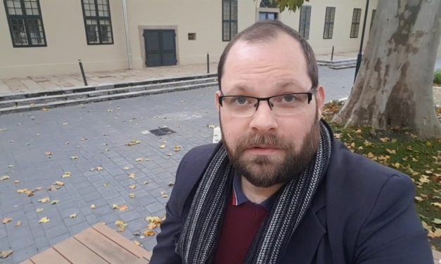 Vigyázat! Az adatainkkal akar visszaélni Felder