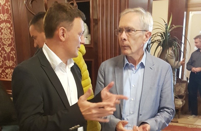 EZÉRT TÁMOGATTA A FÜGGETLENNEK MONDOTT KÖZGAZDÁSZ AZ ADÓELKERÜLŐ HORVÁTH ÁKOST – EXKLUZÍV INFORMÁCIÓ!