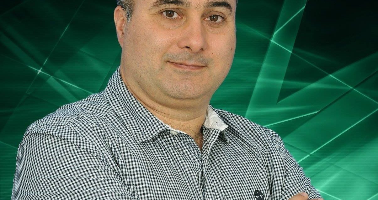 Köpönyegforgatás Somogyban: Csendes Balázs újabb oldalváltása