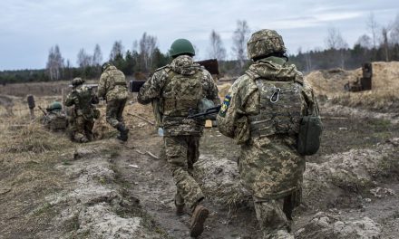 Frontra küldené a kaposvári férfiakat Lőrincz Viktória