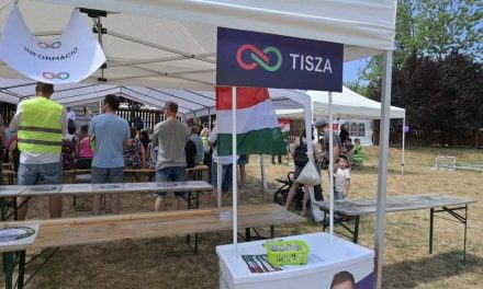 Süllyednek a Tisza Szigetek